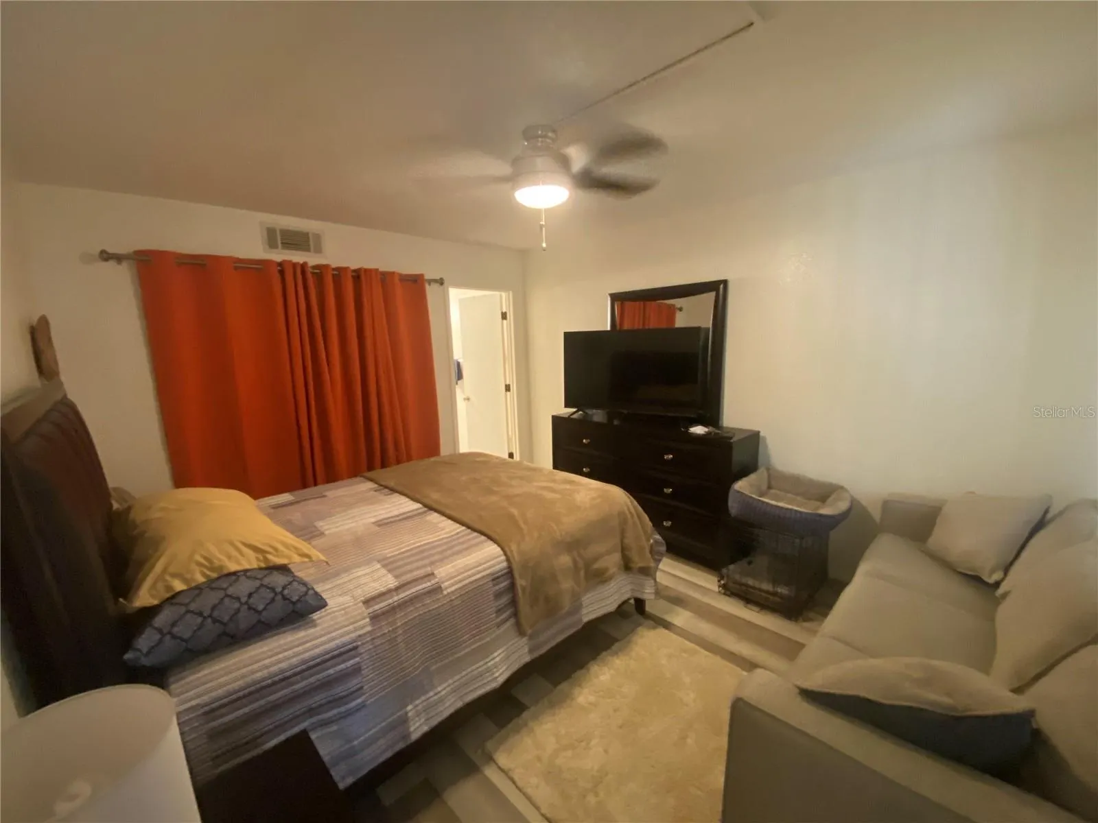 1051 FORREST NELSON BLVD #101, #101