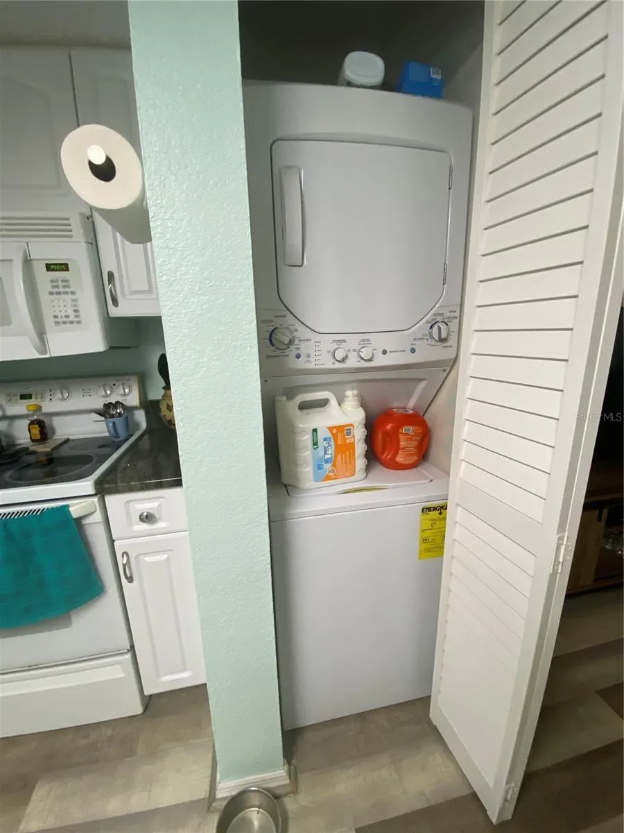 1051 FORREST NELSON BLVD #101, #101