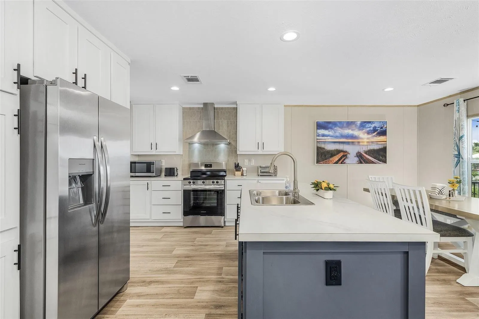 3118 BAYBERRY AVE