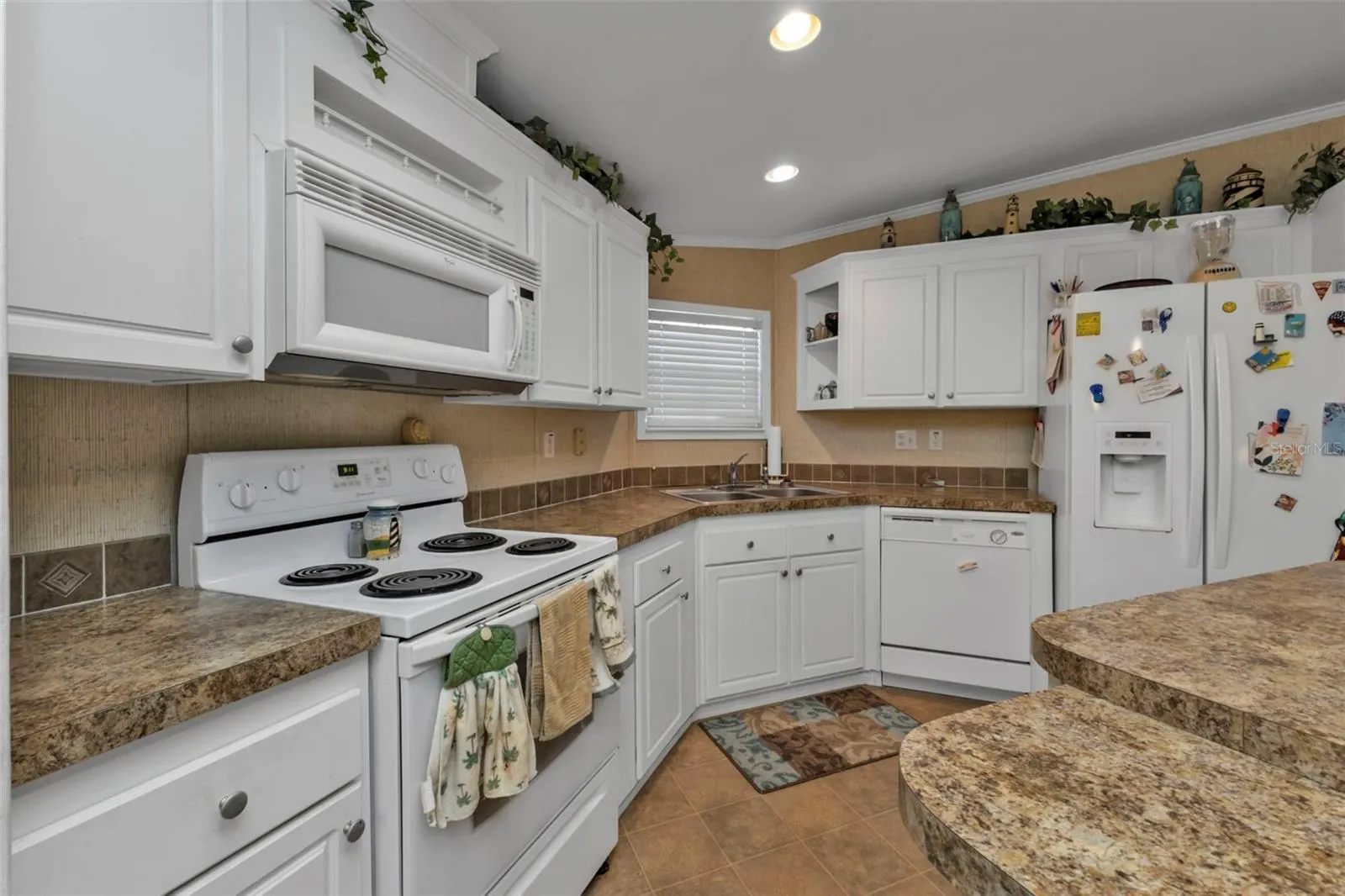 10100 BURNT STORE RD #14, #14