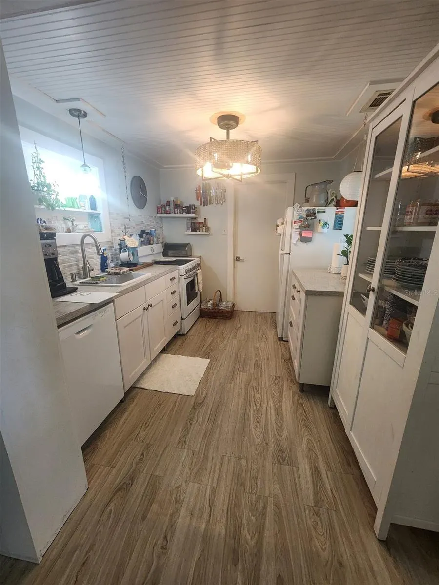 184 NORFOLK AVE NW