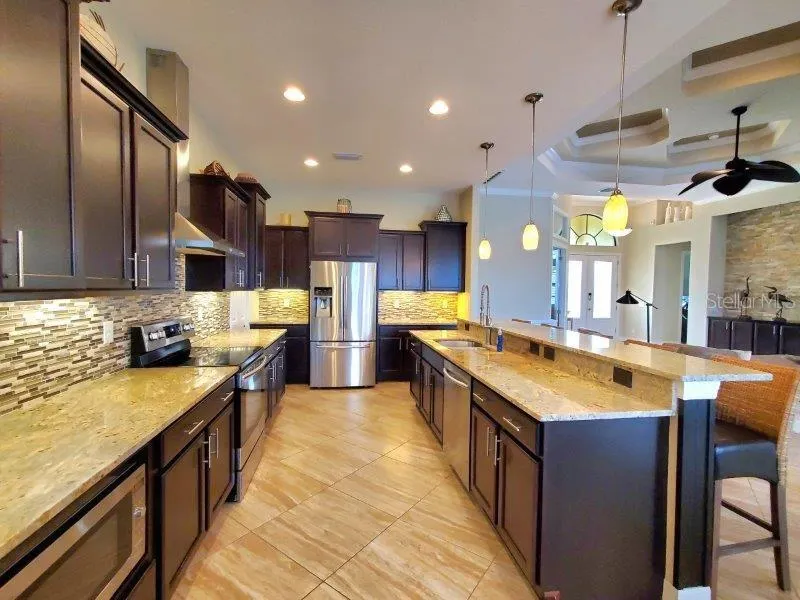 4068 LA COSTA ISLAND CT