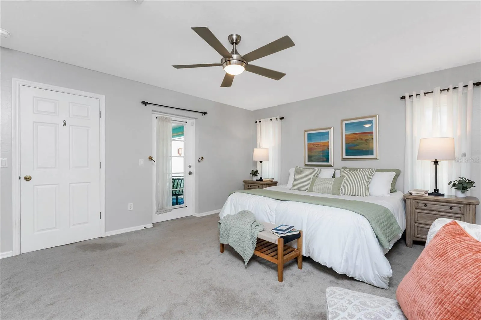 3027 RIDGEWOOD DR