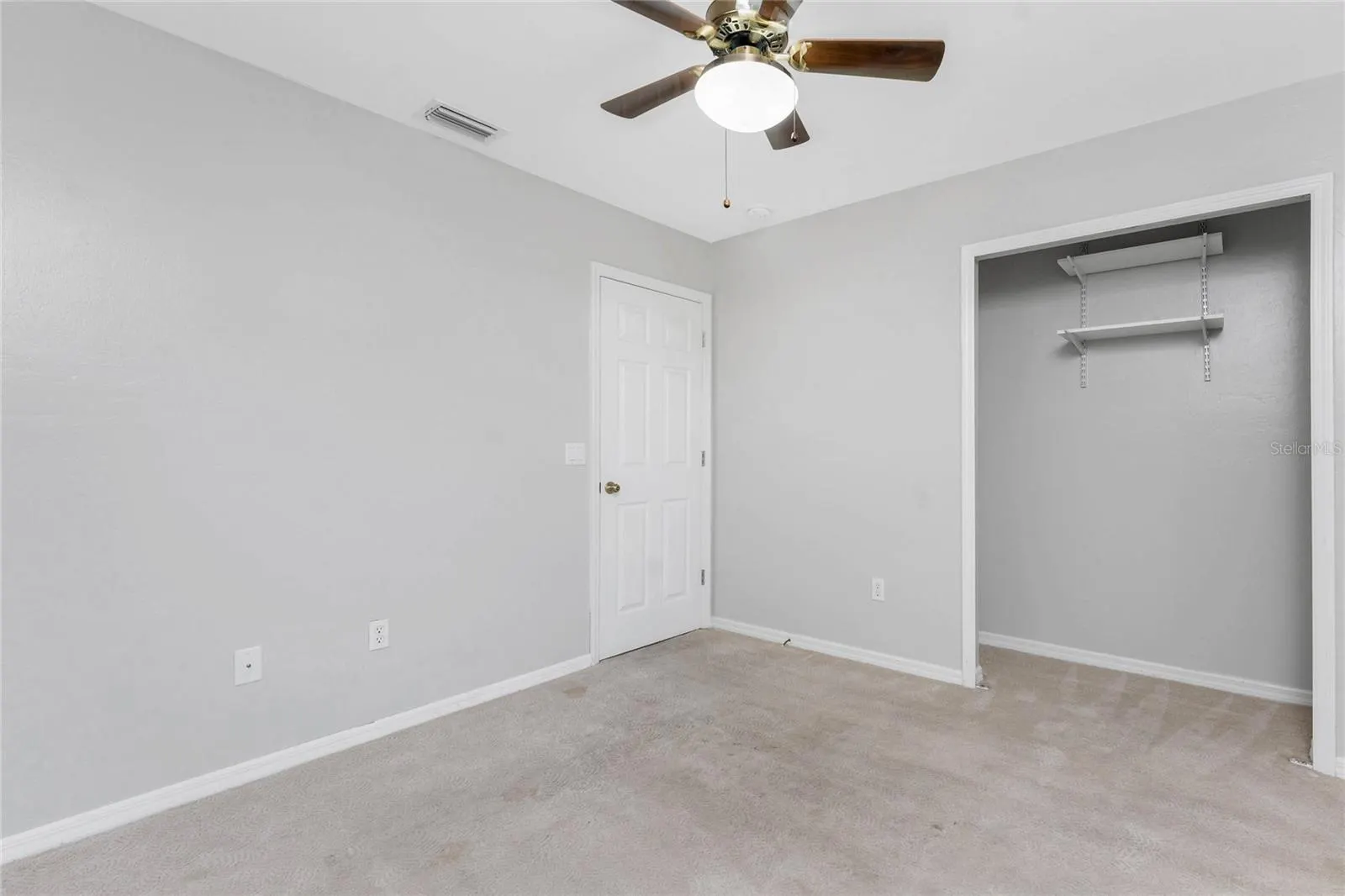 3027 RIDGEWOOD DR