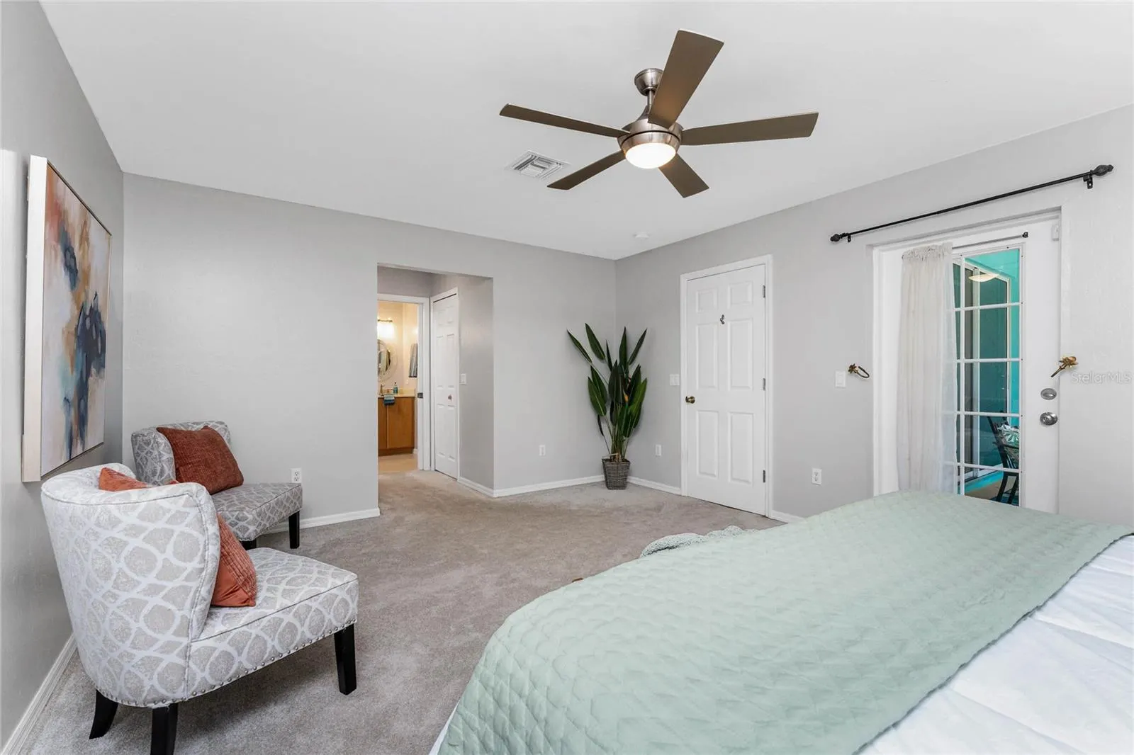 3027 RIDGEWOOD DR
