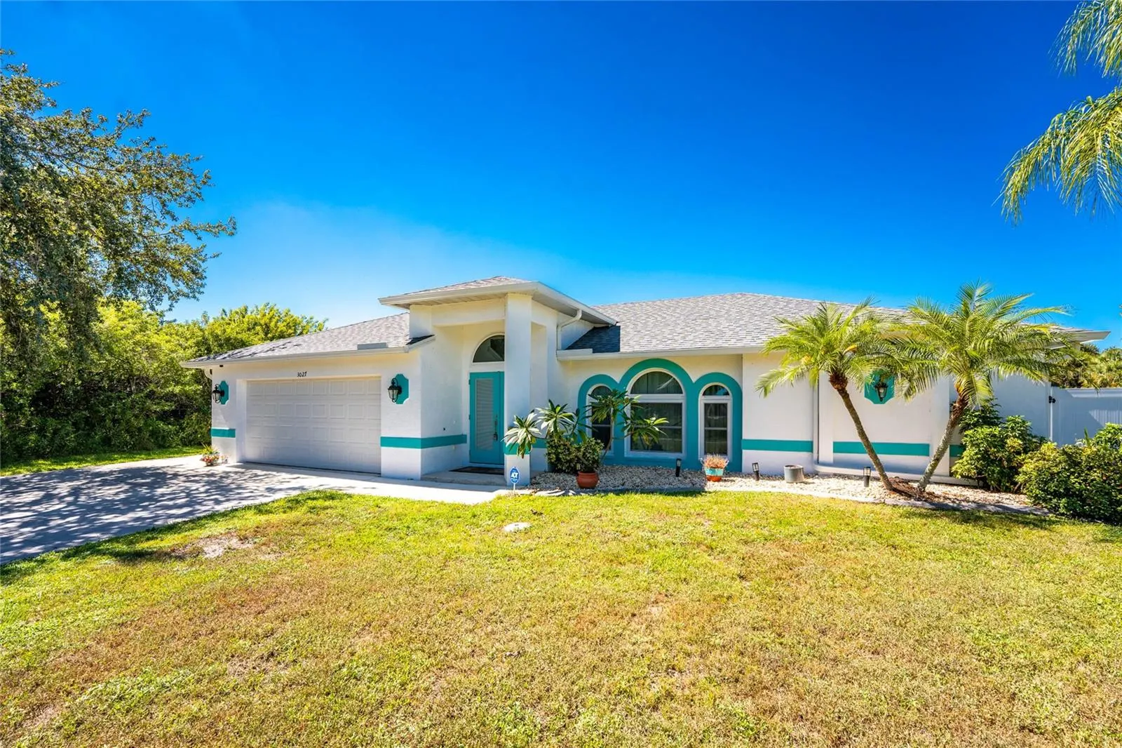 3027 RIDGEWOOD DR