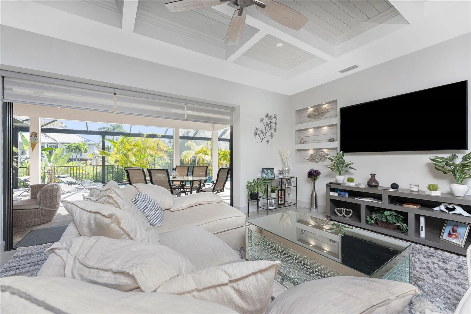 3824 COLONY CT