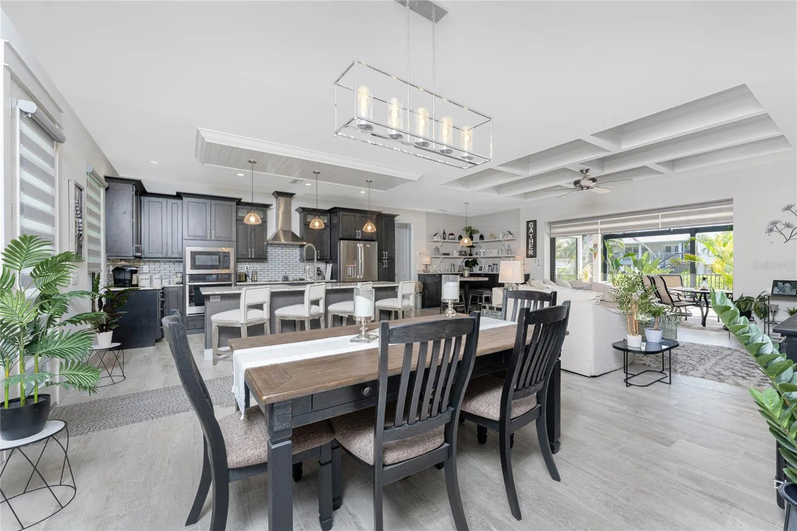3824 COLONY CT