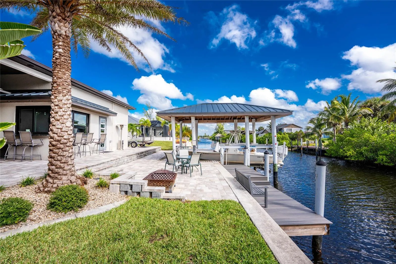 3824 COLONY CT