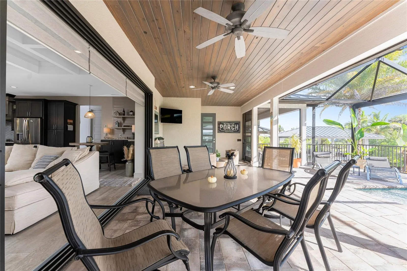 3824 COLONY CT