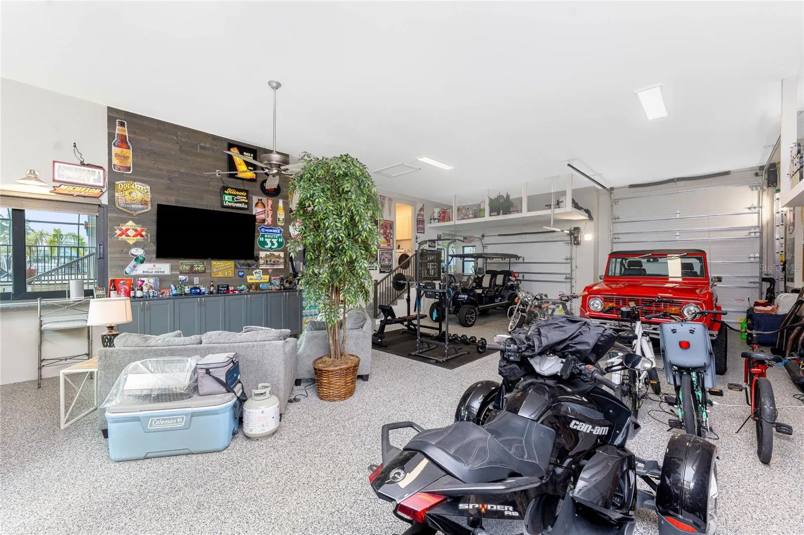 3824 COLONY CT