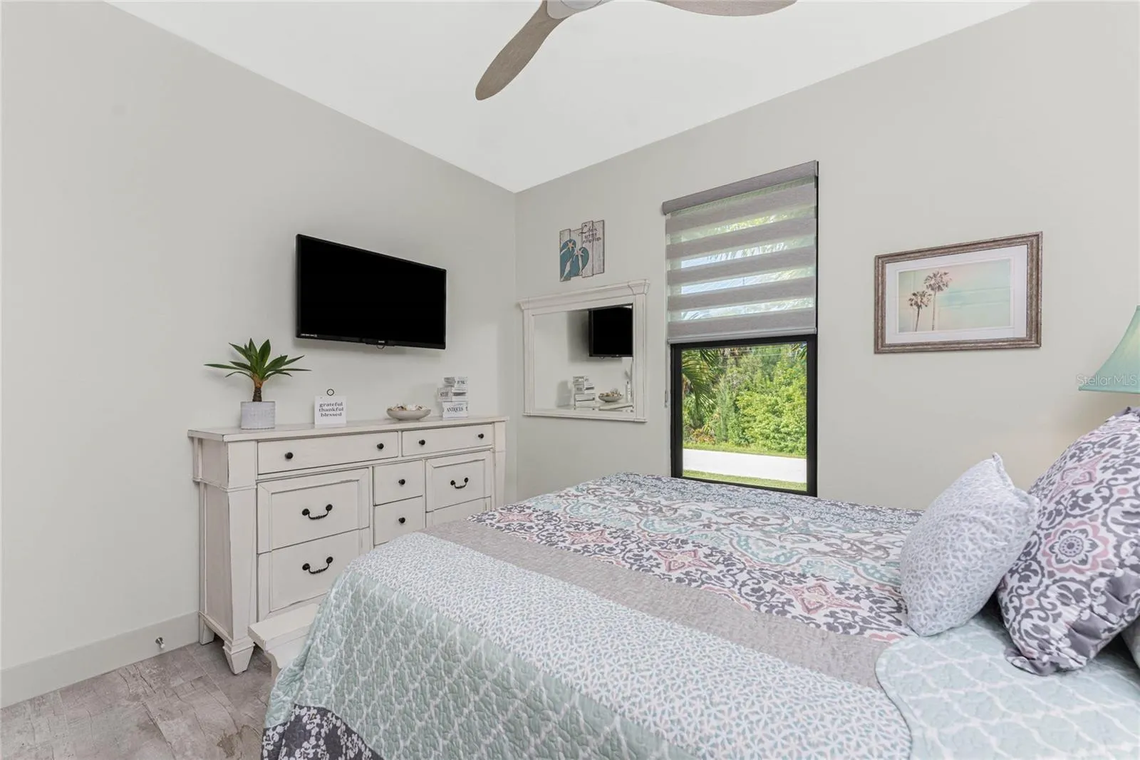 3824 COLONY CT