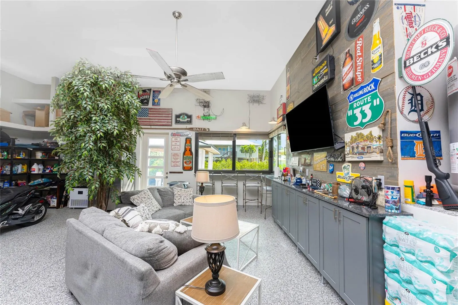 3824 COLONY CT