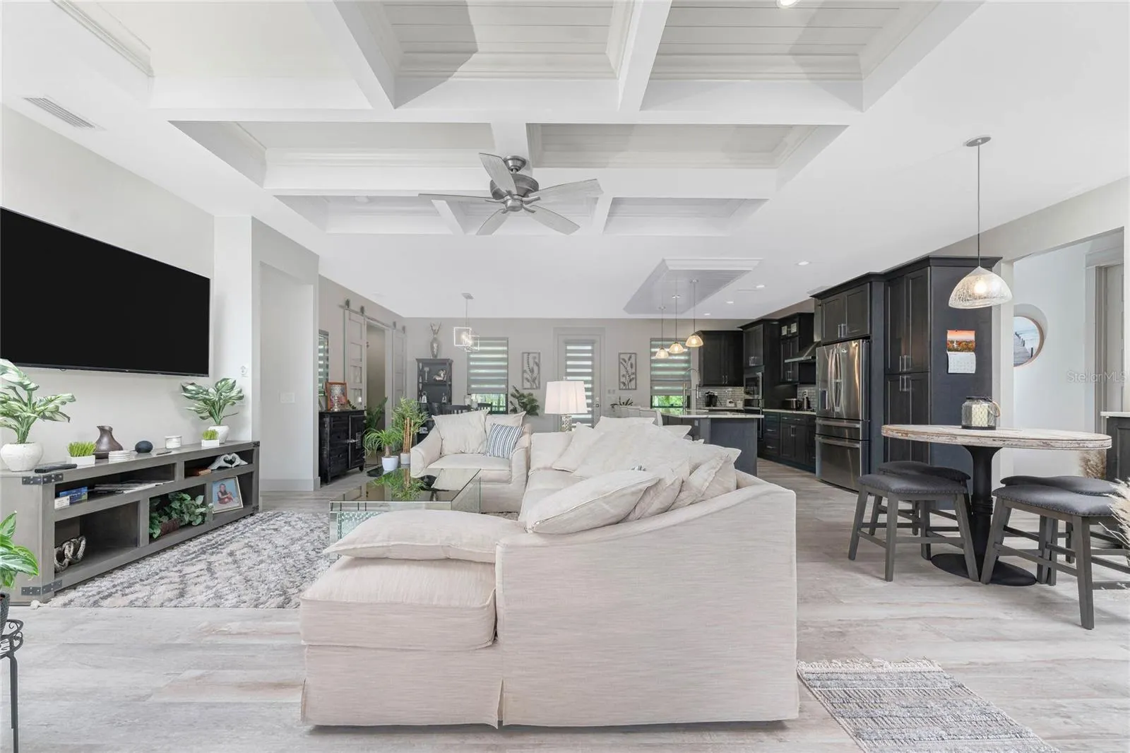 3824 COLONY CT