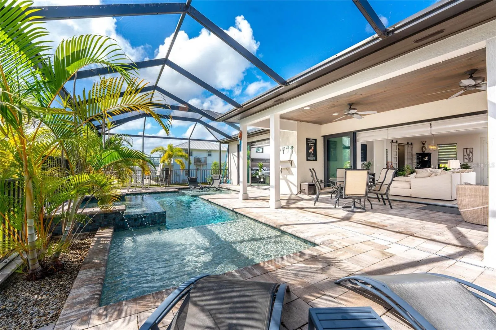 3824 COLONY CT