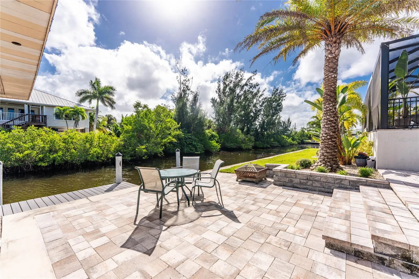 3824 COLONY CT