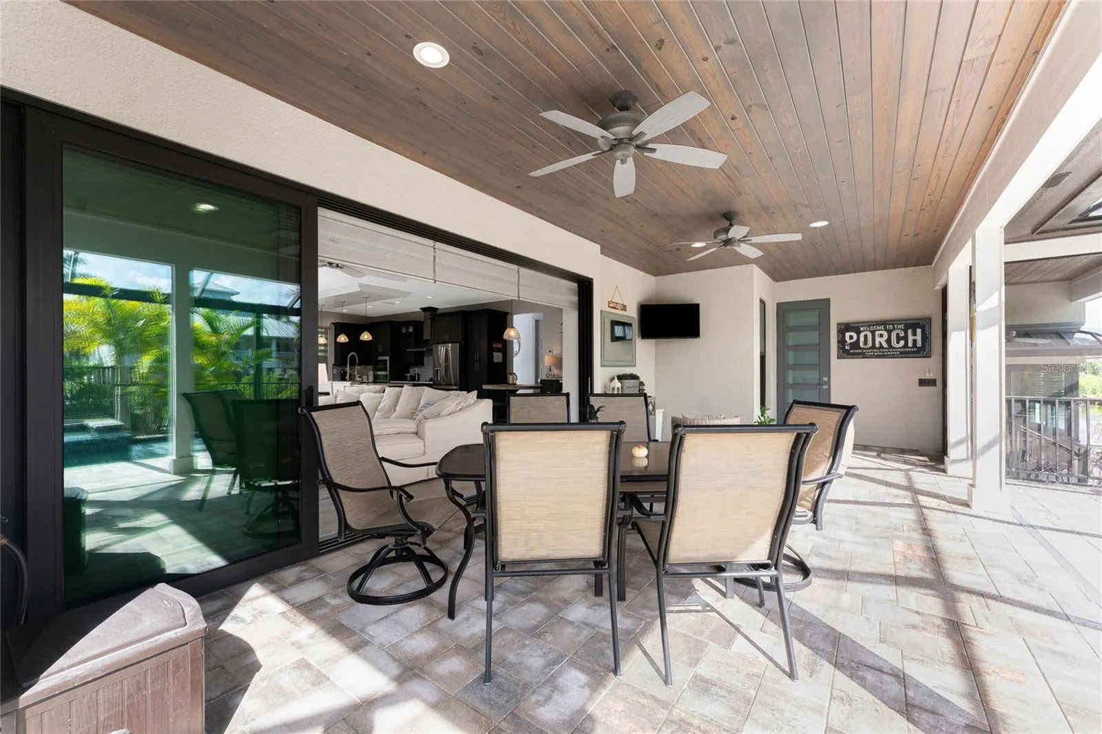 3824 COLONY CT