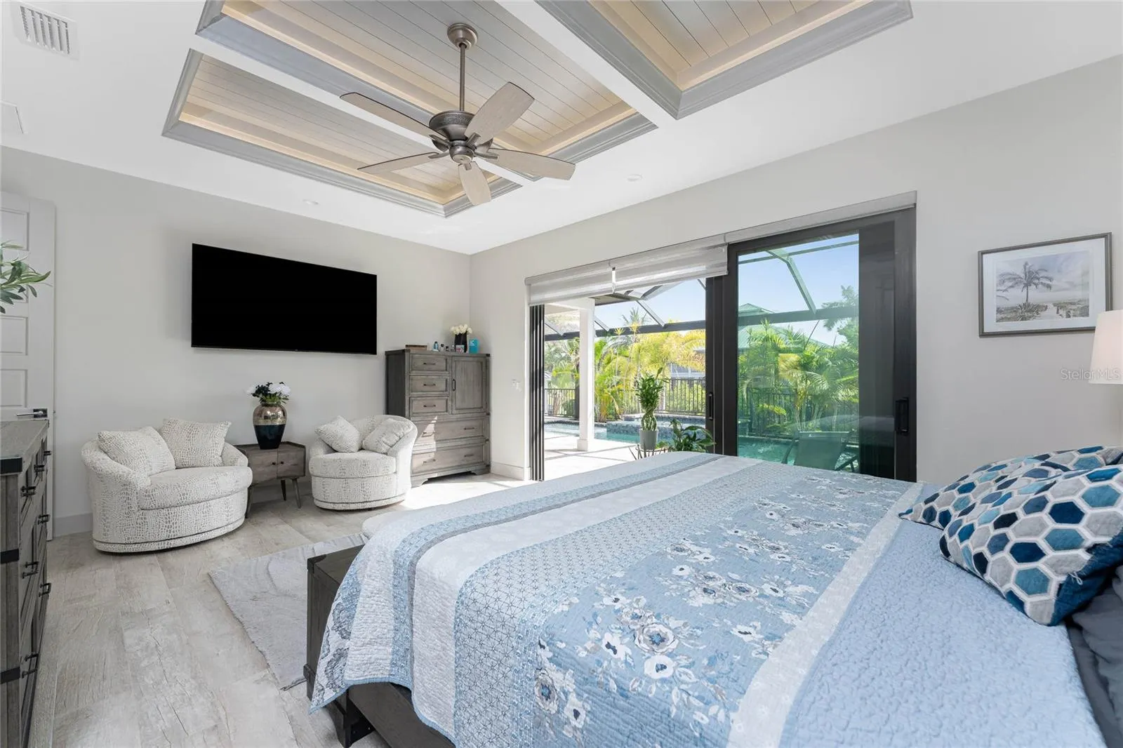 3824 COLONY CT
