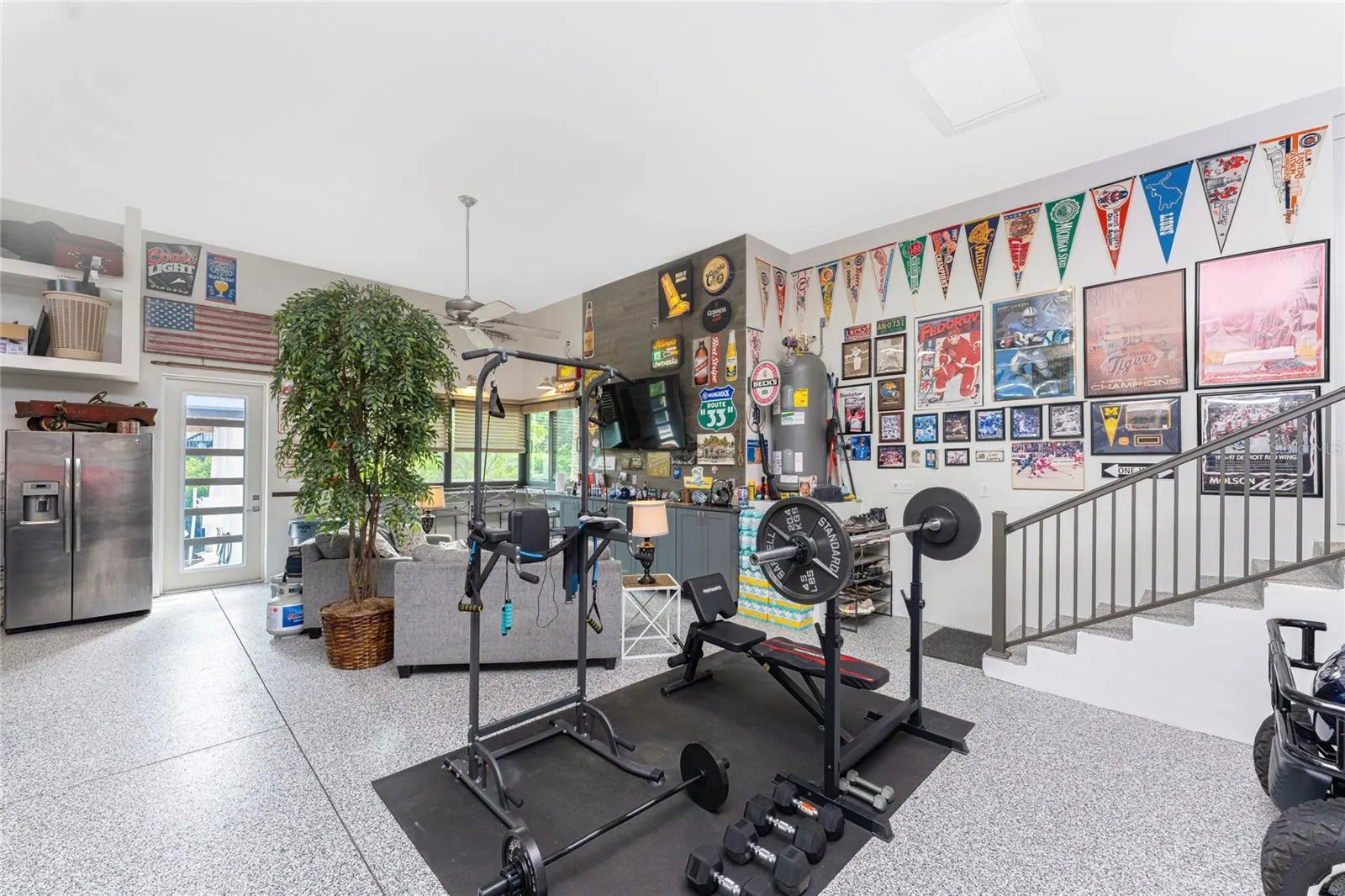 3824 COLONY CT