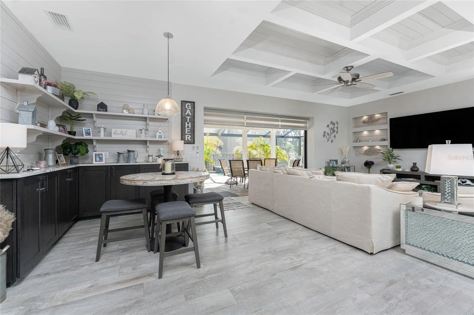 3824 COLONY CT