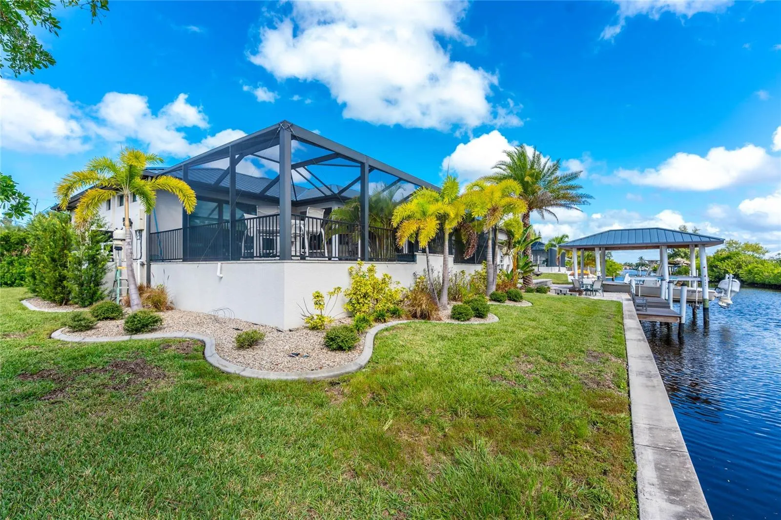 3824 COLONY CT