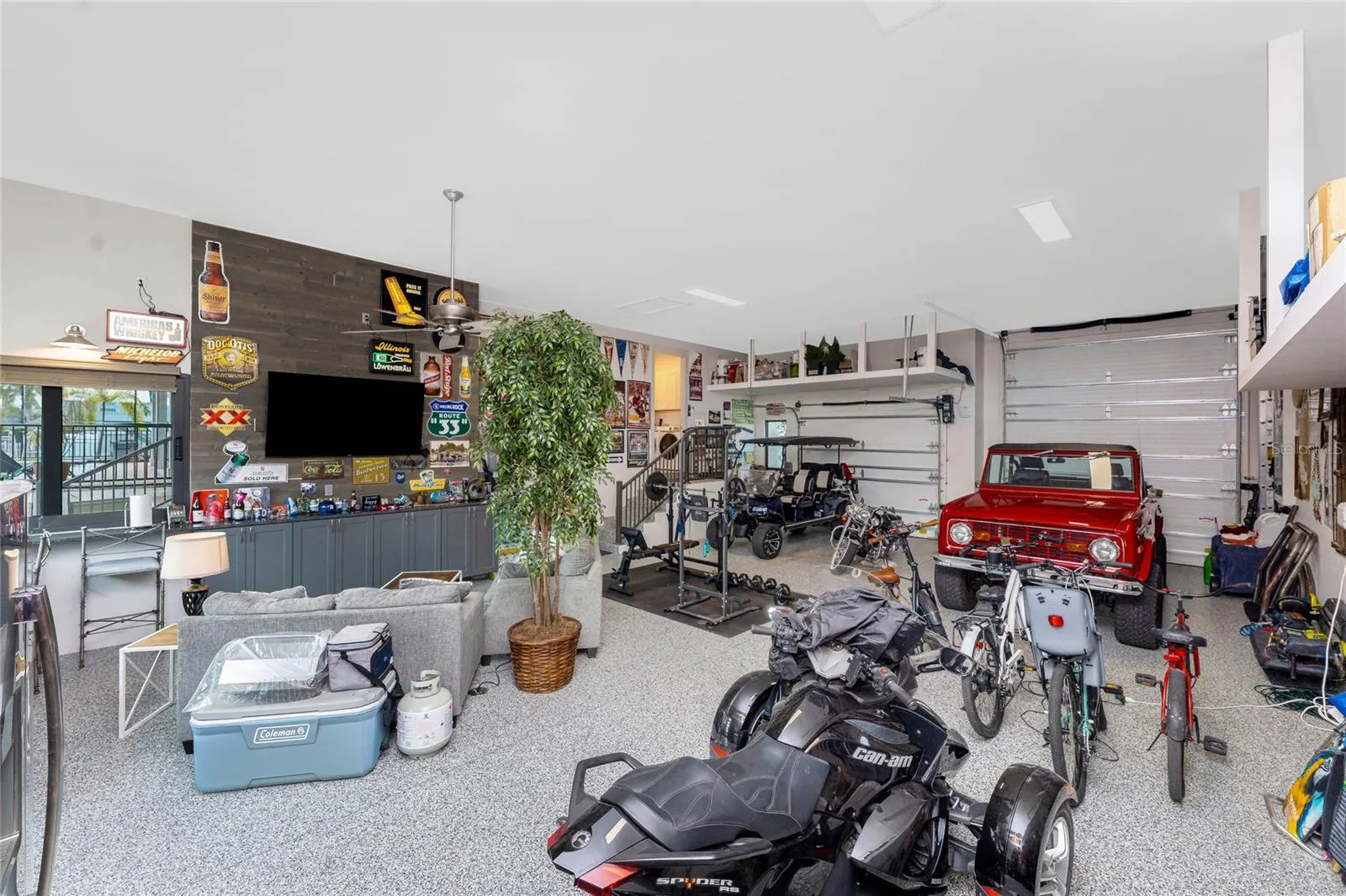 3824 COLONY CT