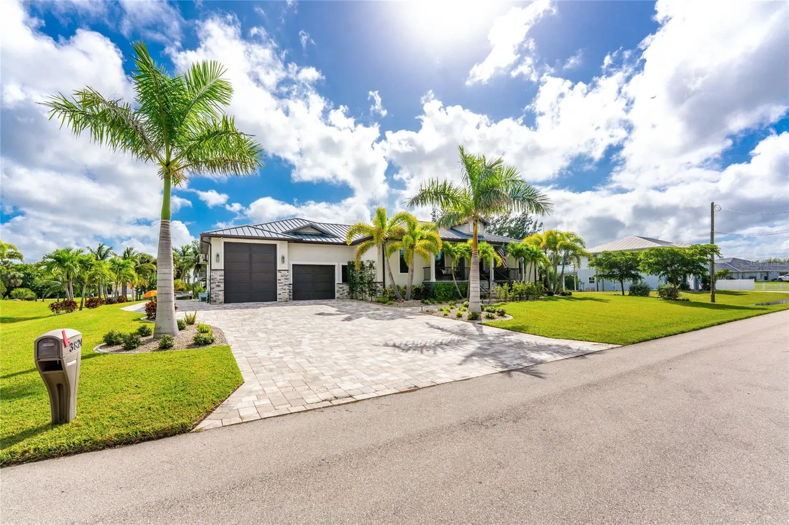 3824 COLONY CT