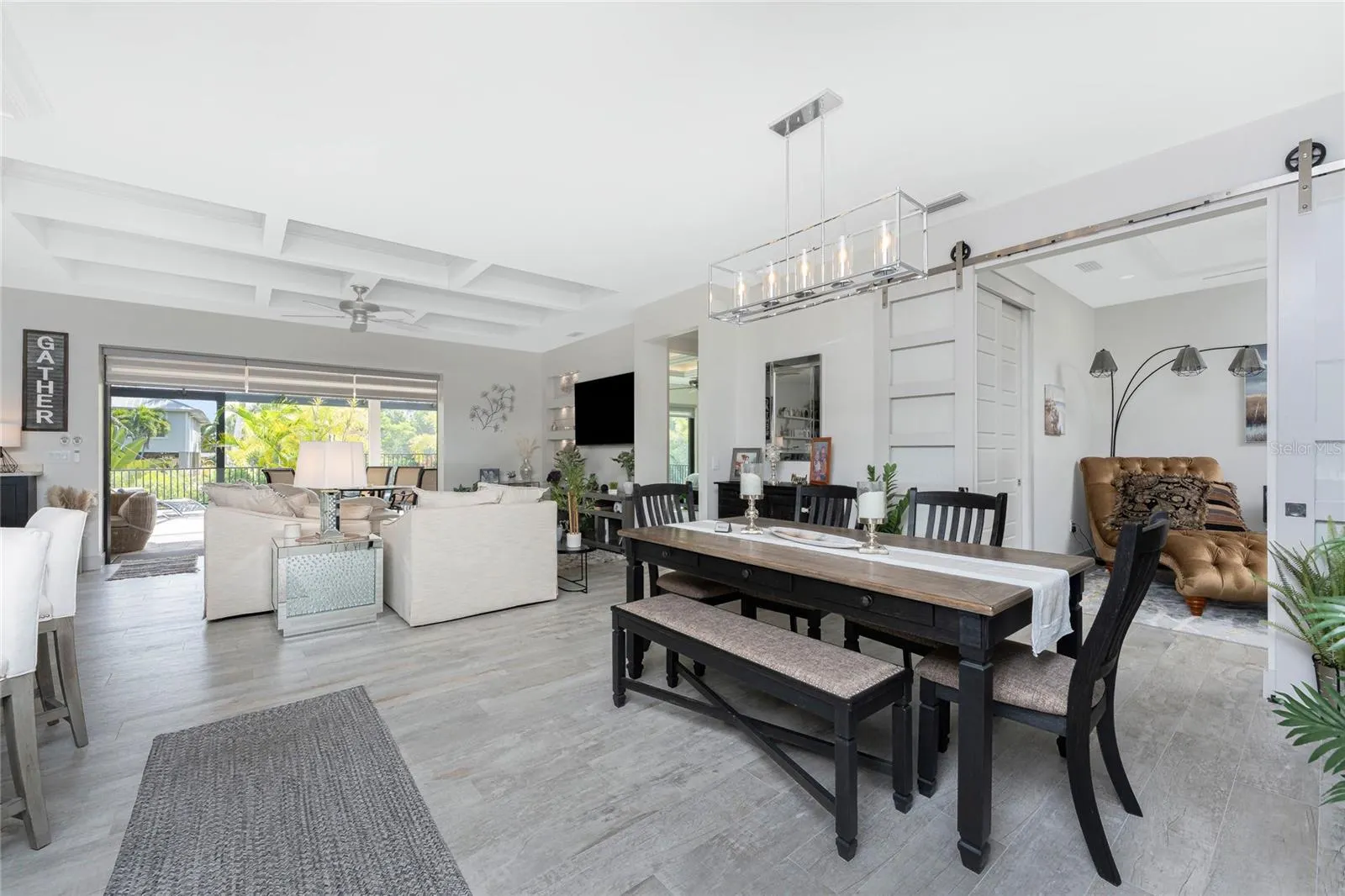 3824 COLONY CT