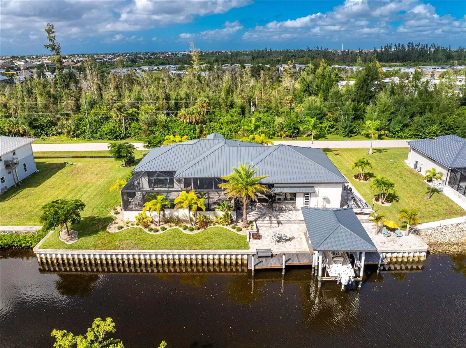 3824 COLONY CT