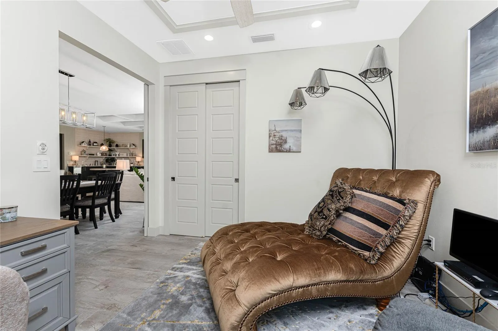 3824 COLONY CT