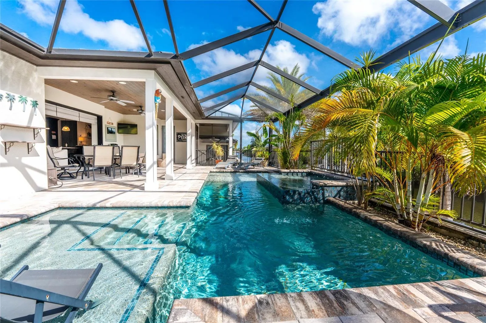 3824 COLONY CT