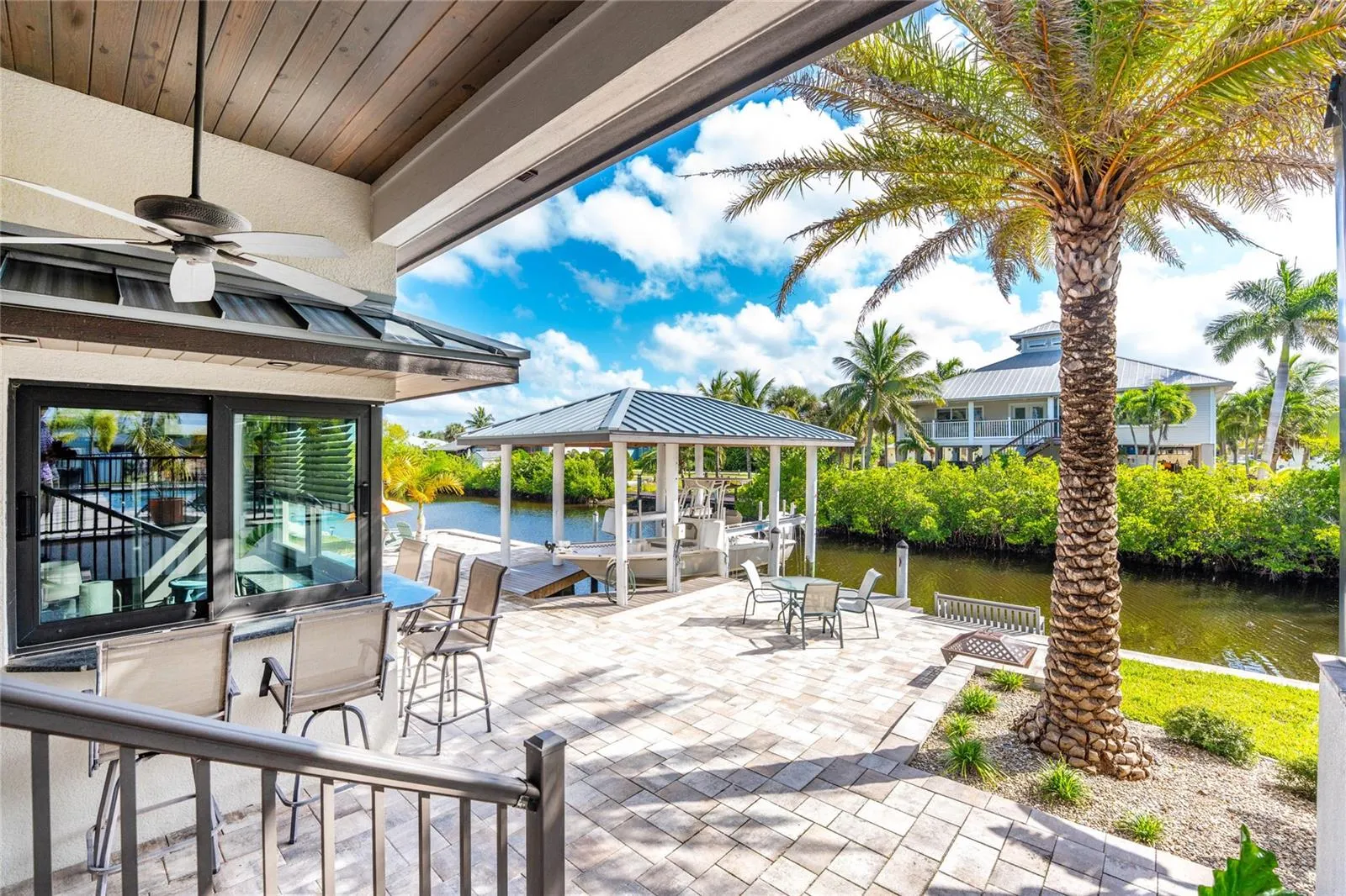 3824 COLONY CT