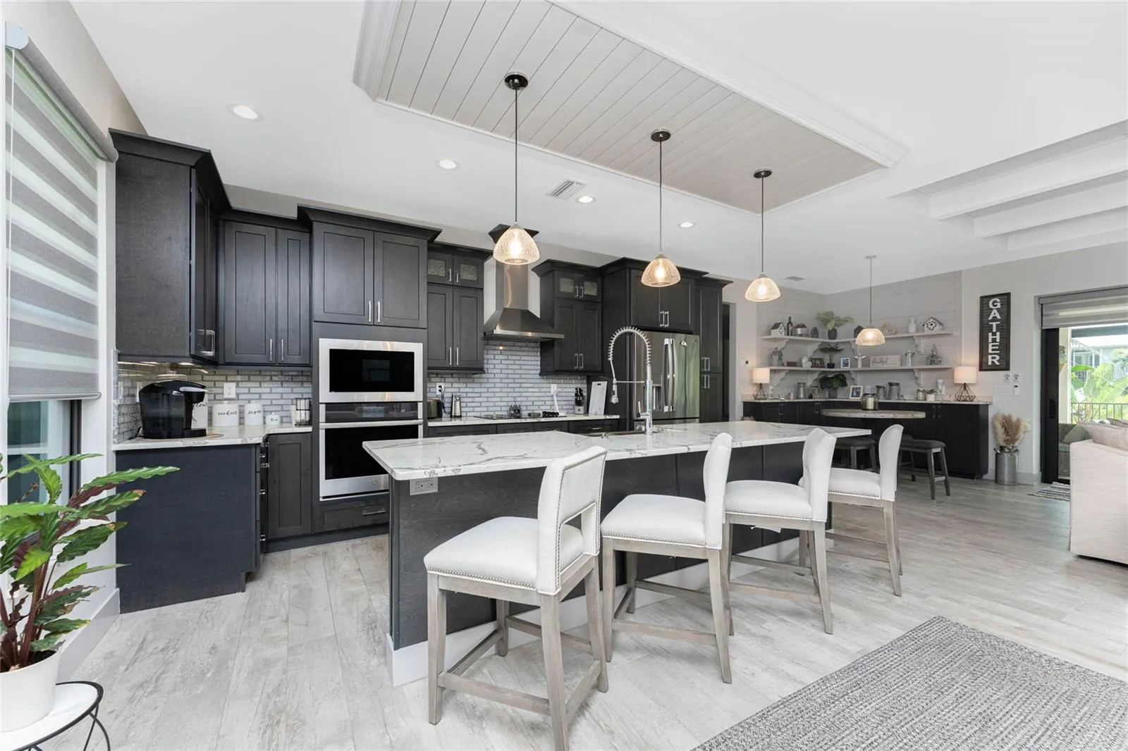 3824 COLONY CT