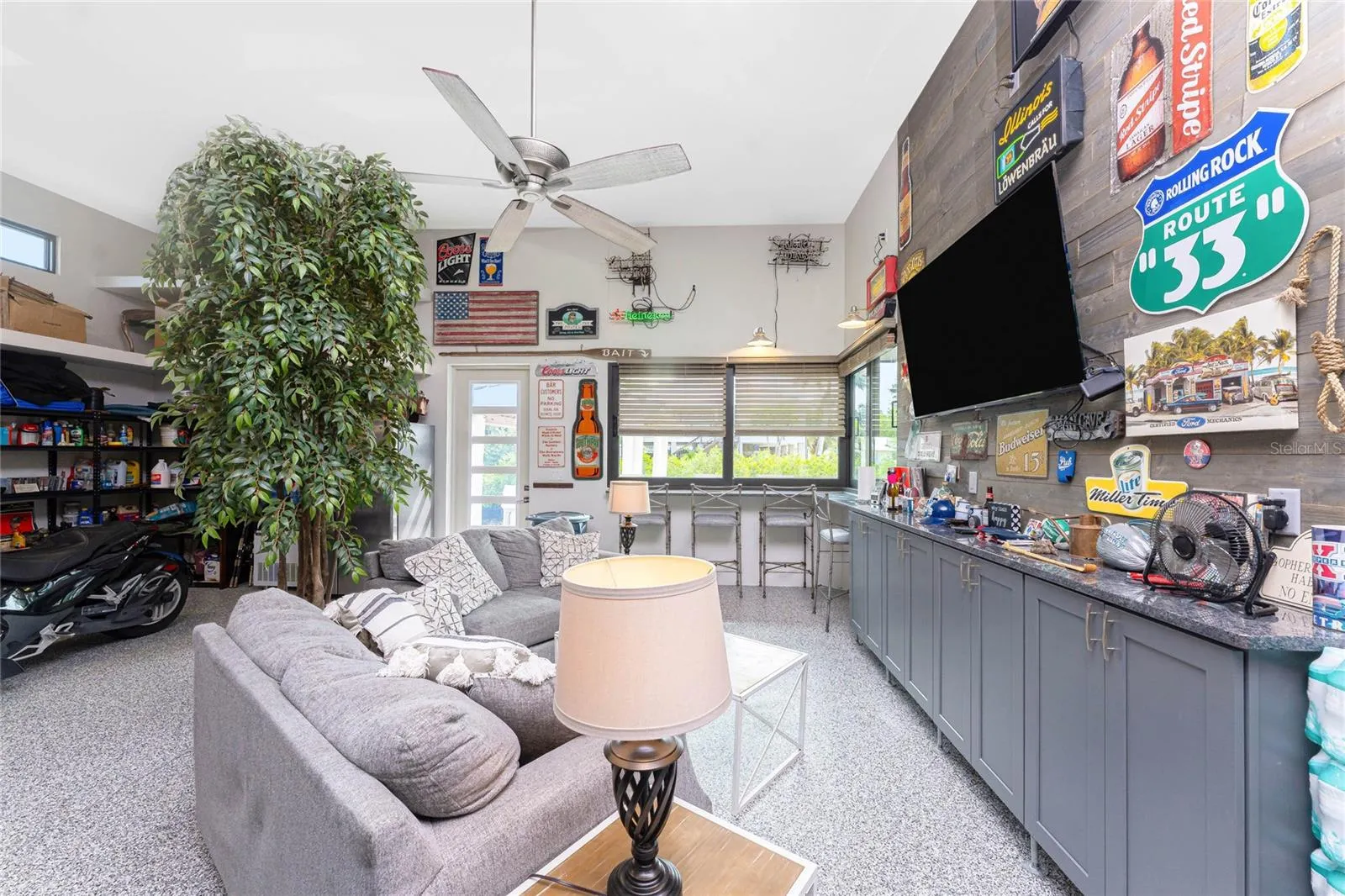 3824 COLONY CT