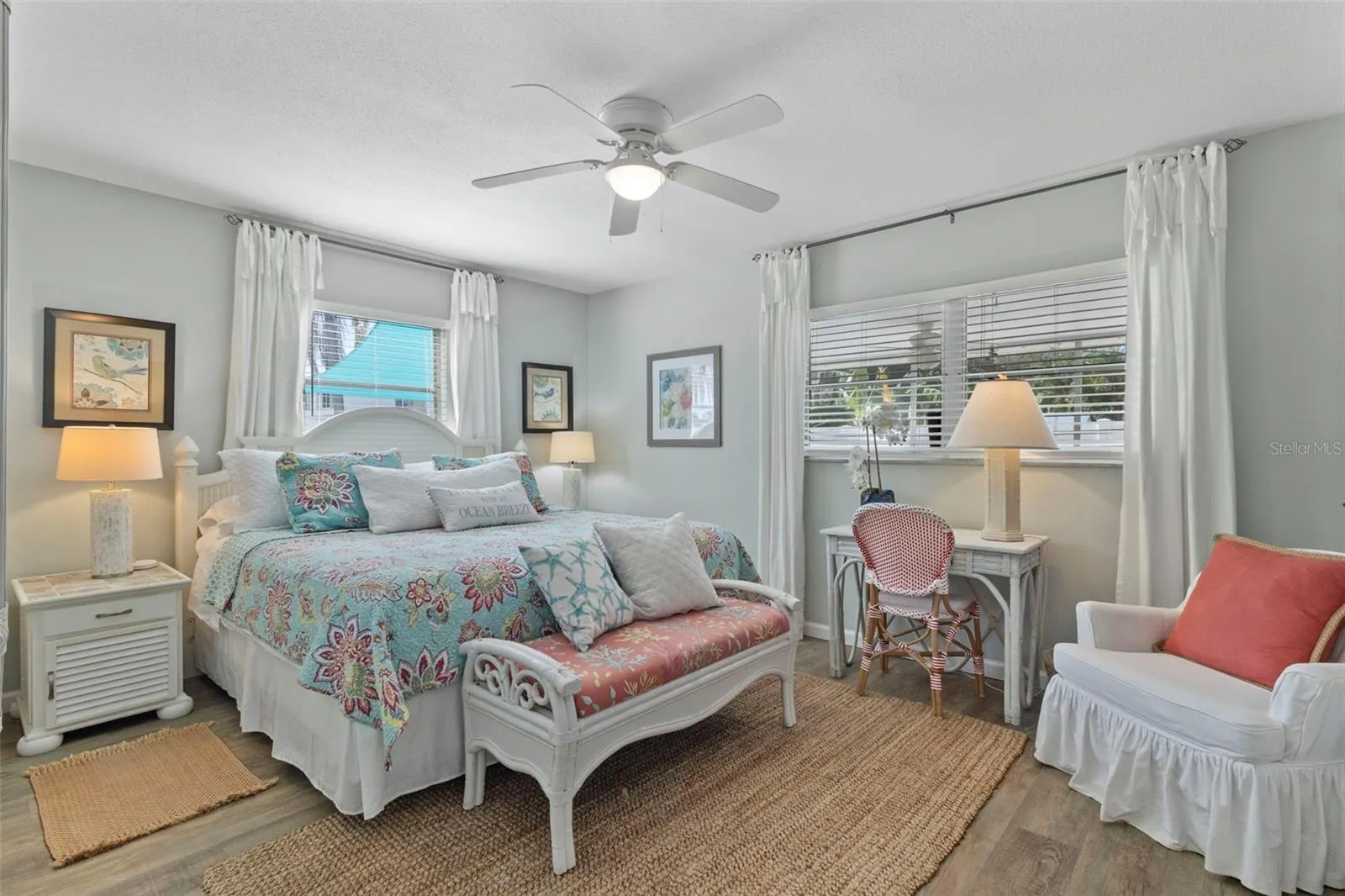 702 POINCIANA RD