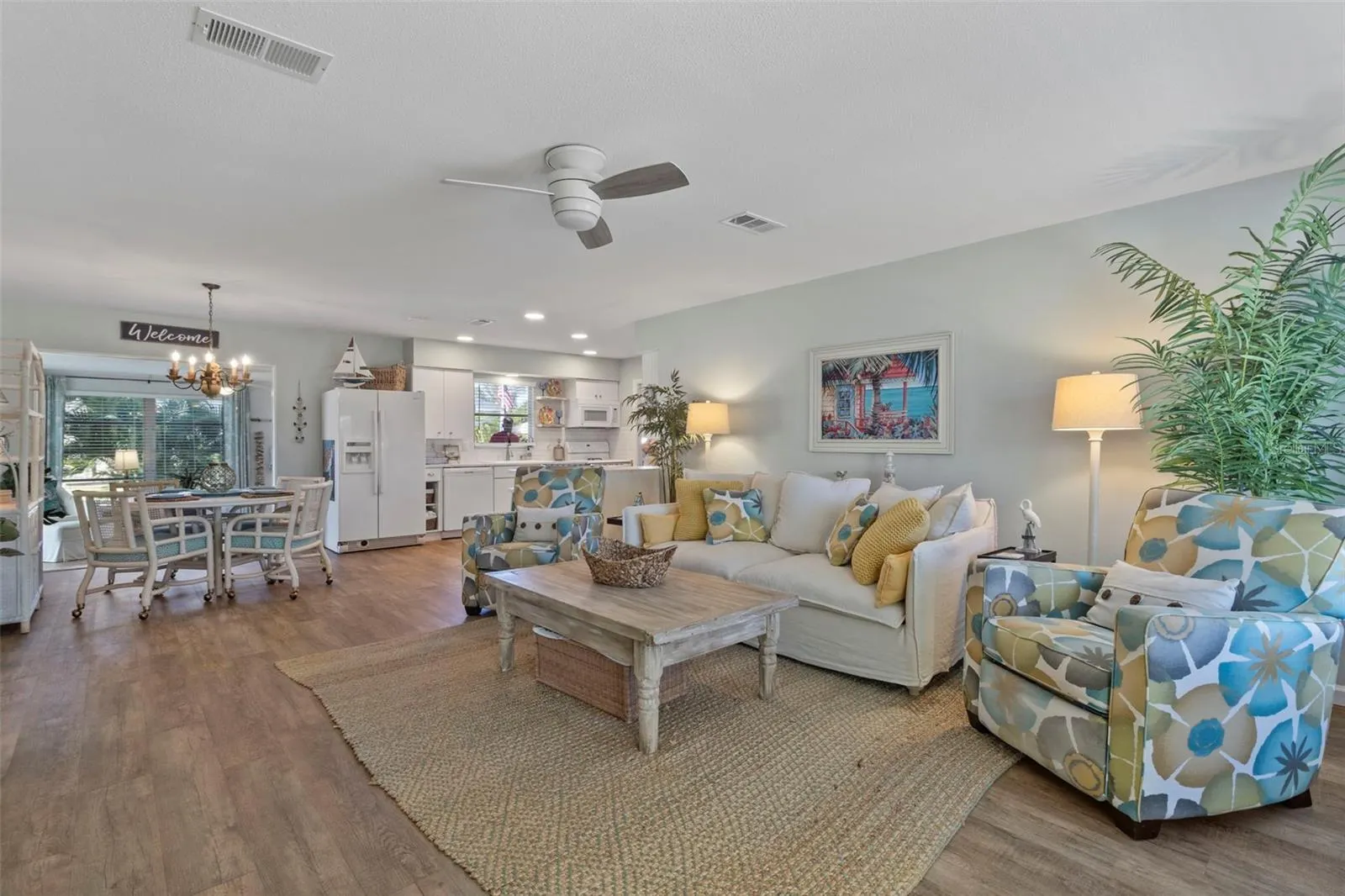 702 POINCIANA RD