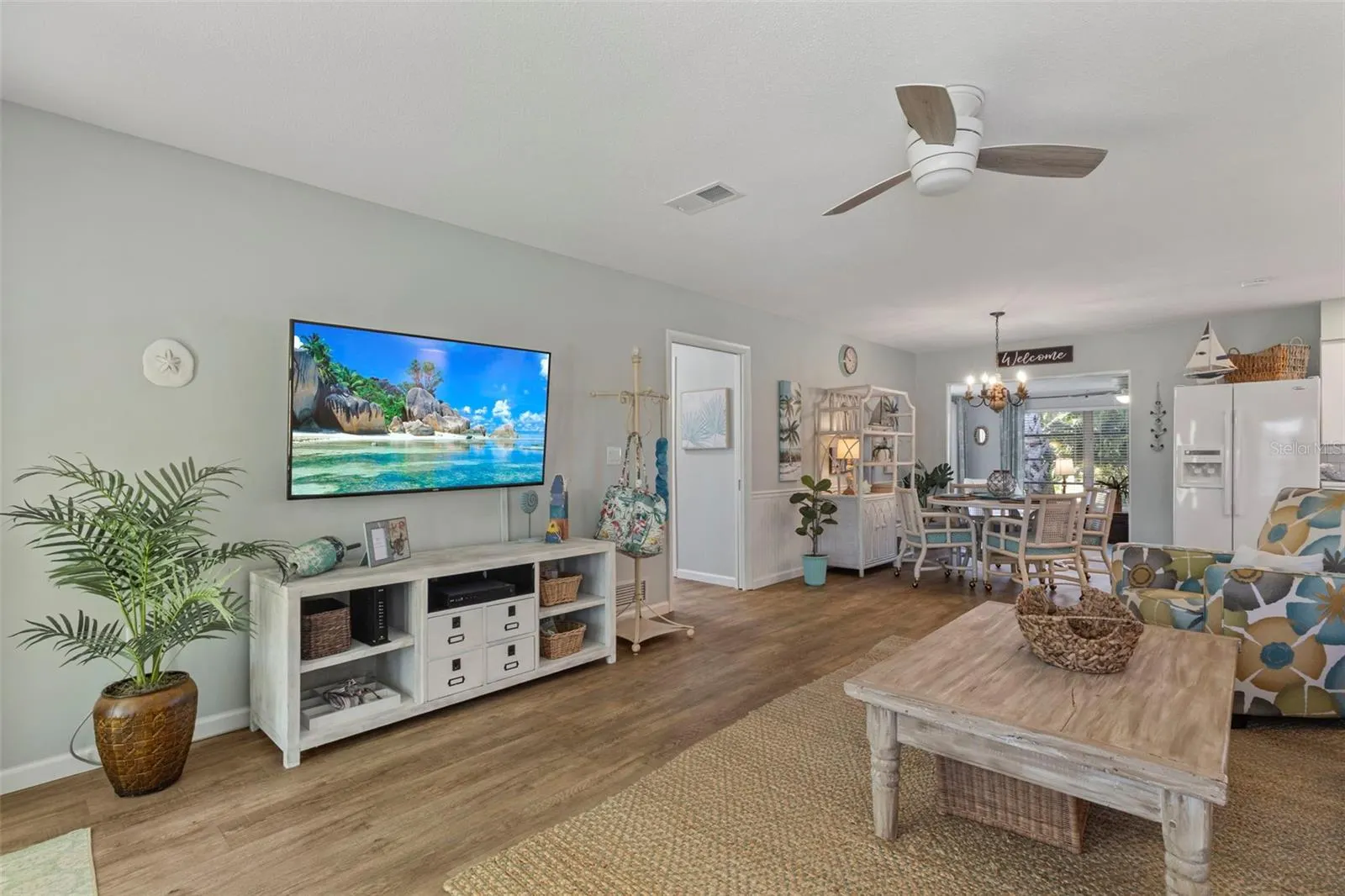 702 POINCIANA RD