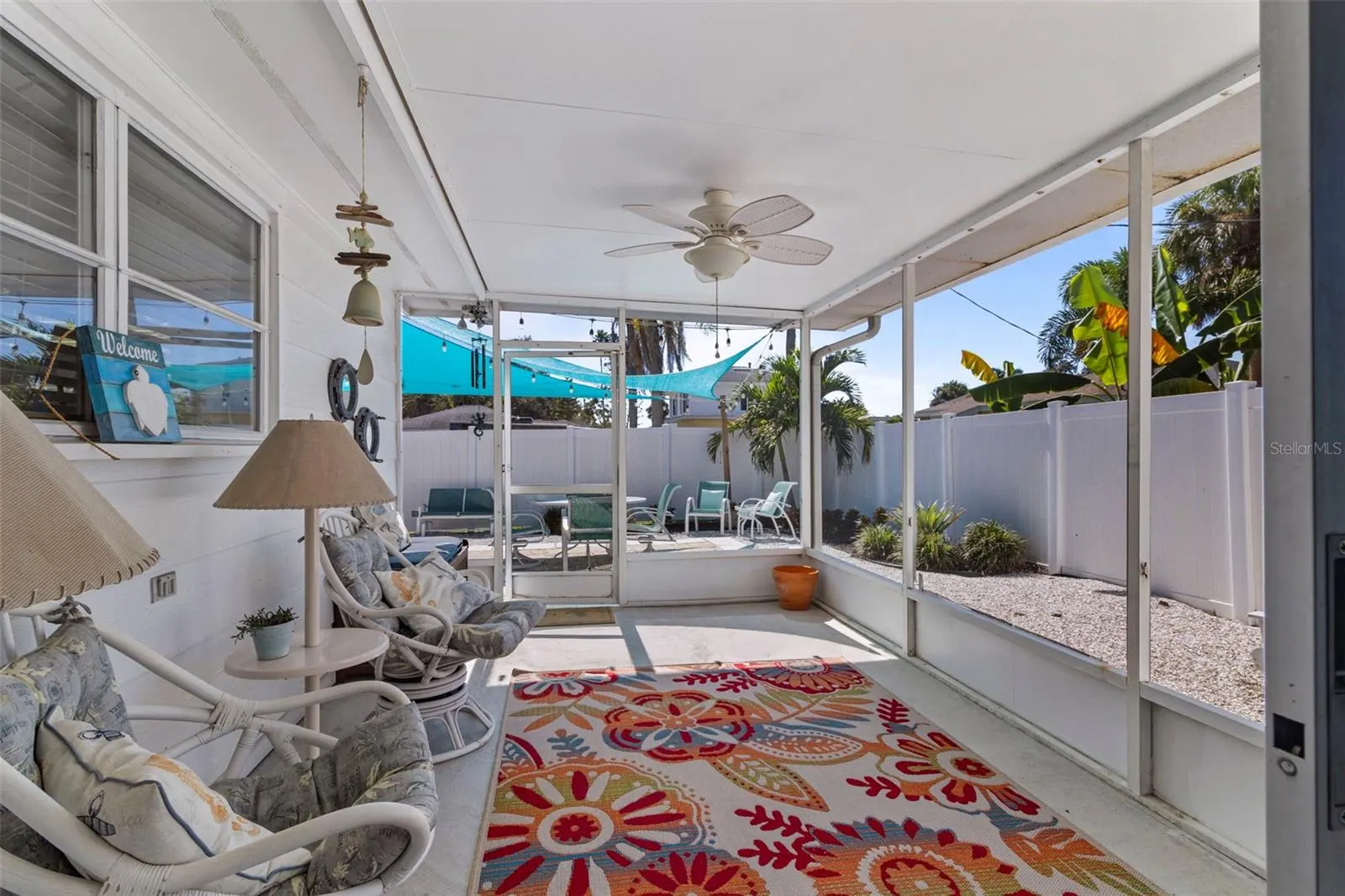 702 POINCIANA RD