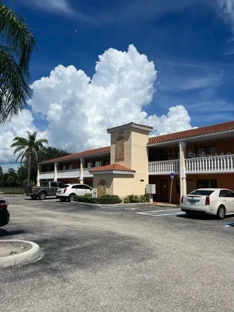 3390 TAMIAMI TRL #203, #203