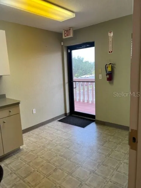 3390 TAMIAMI TRL #203, #203