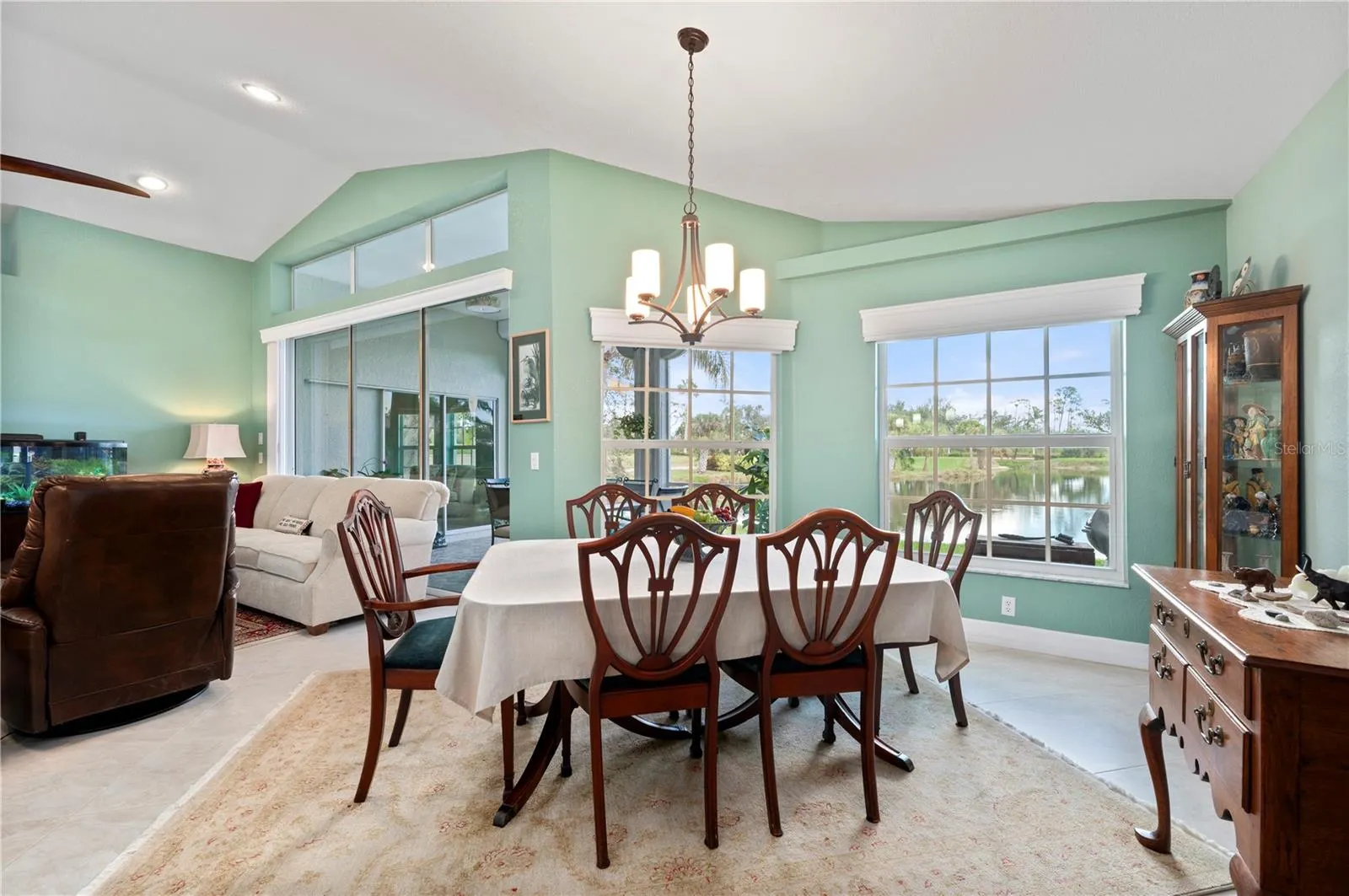 3191 VILLAGE LN