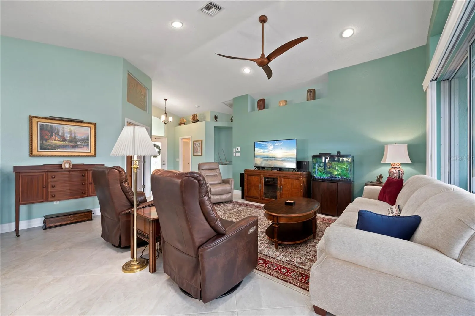 3191 VILLAGE LN