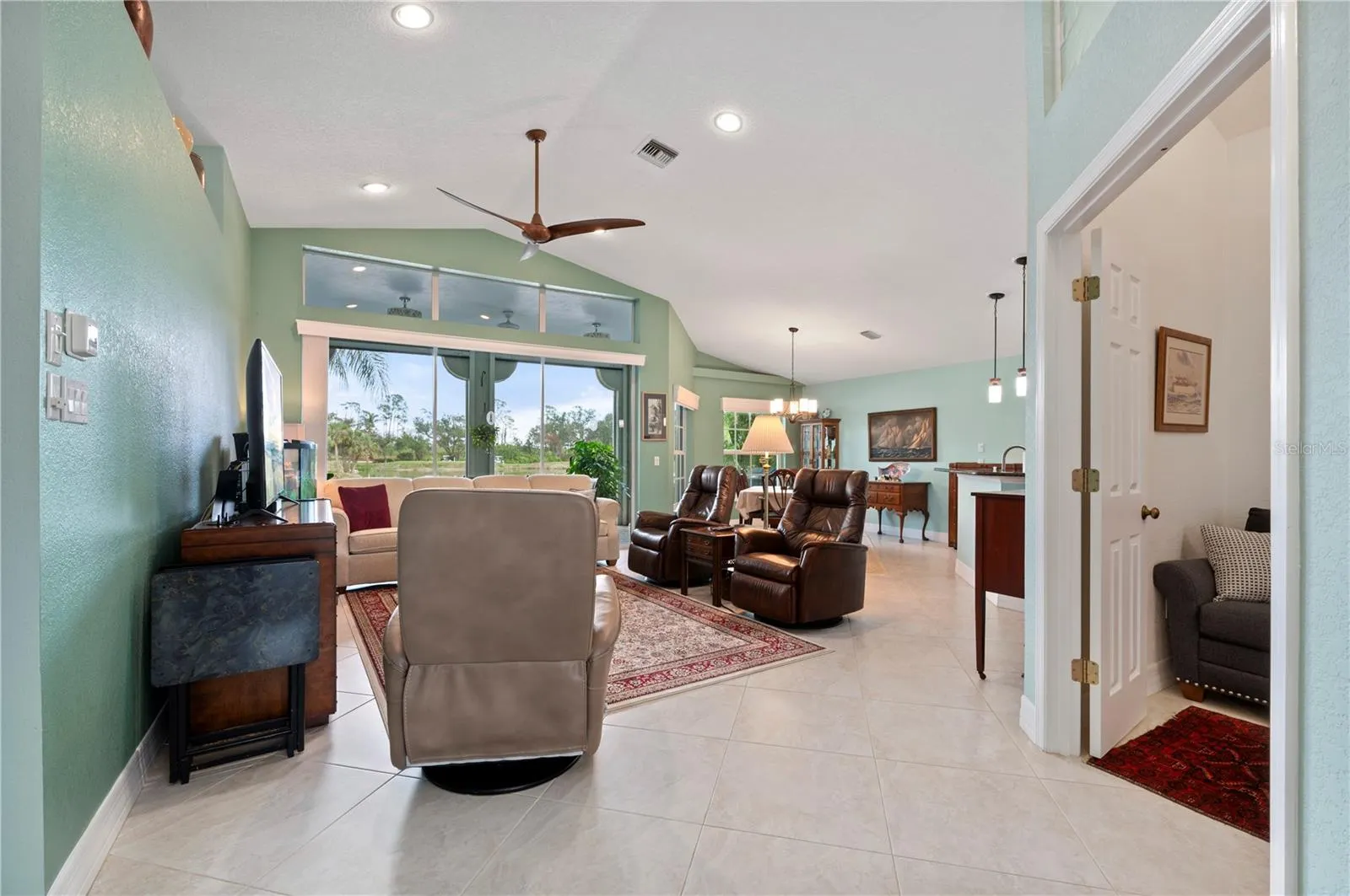 3191 VILLAGE LN