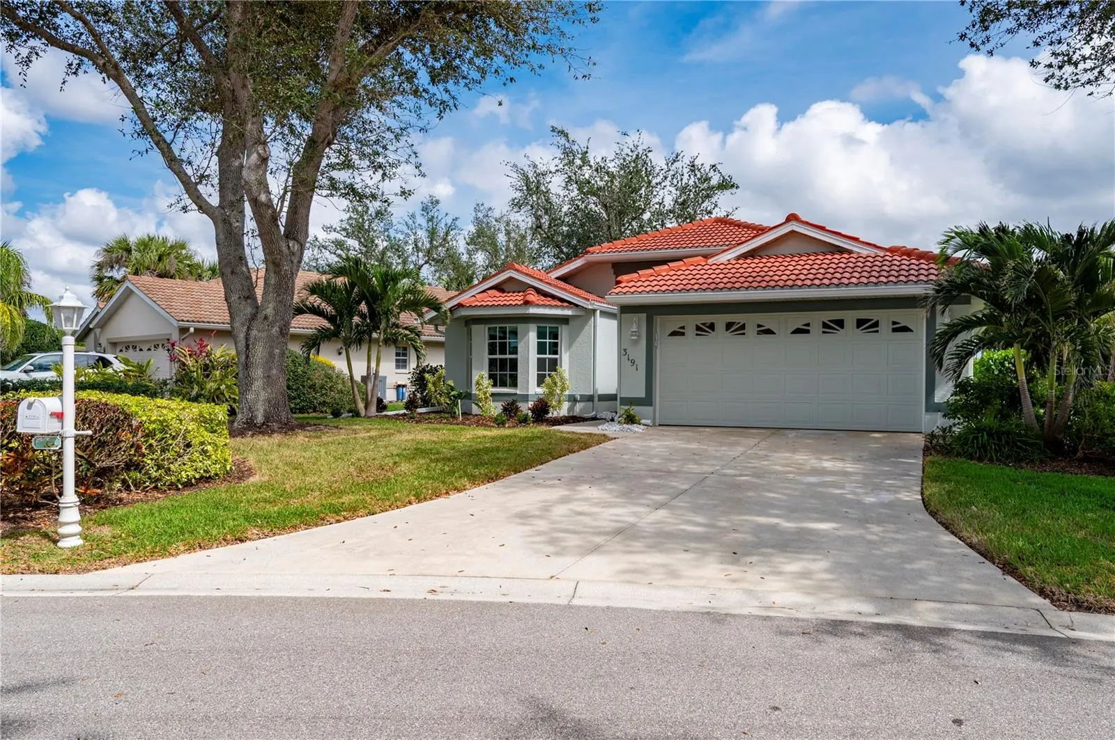 3191 VILLAGE LN