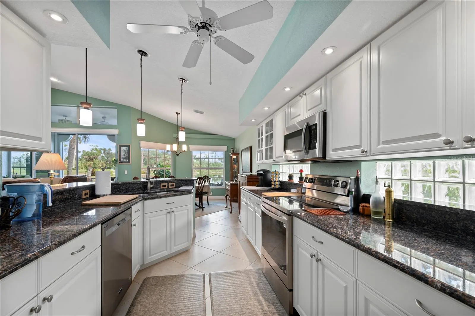3191 VILLAGE LN