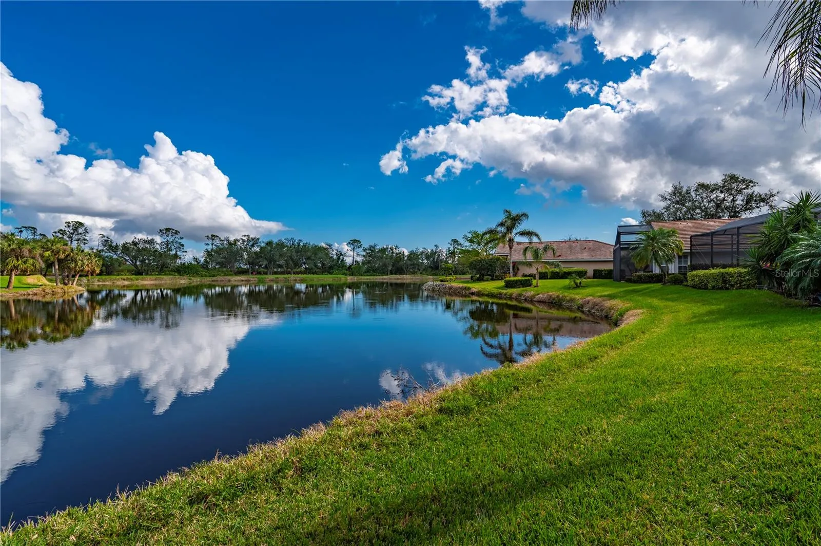 3191 VILLAGE LN