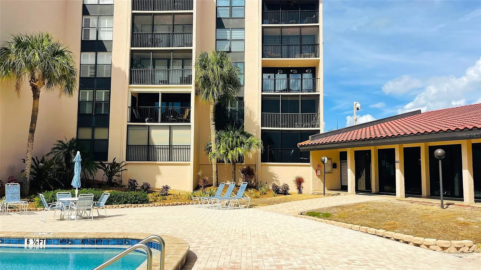 6480 MIDNIGHT PASS RD #403, #403