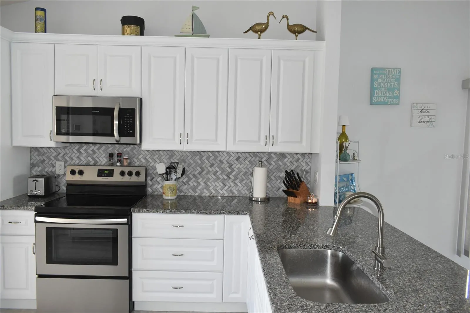 3920 BAL HARBOR BLVD #B1, #B1