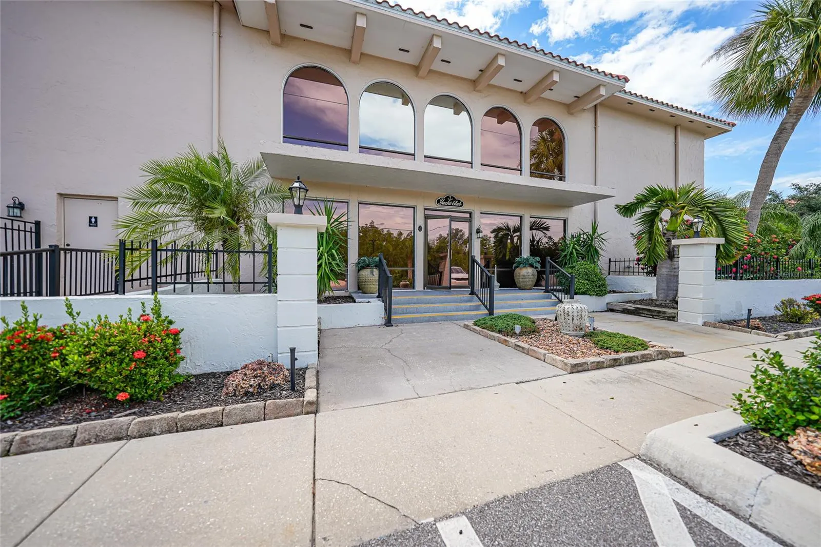 25188 MARION AVE #1033, #1033