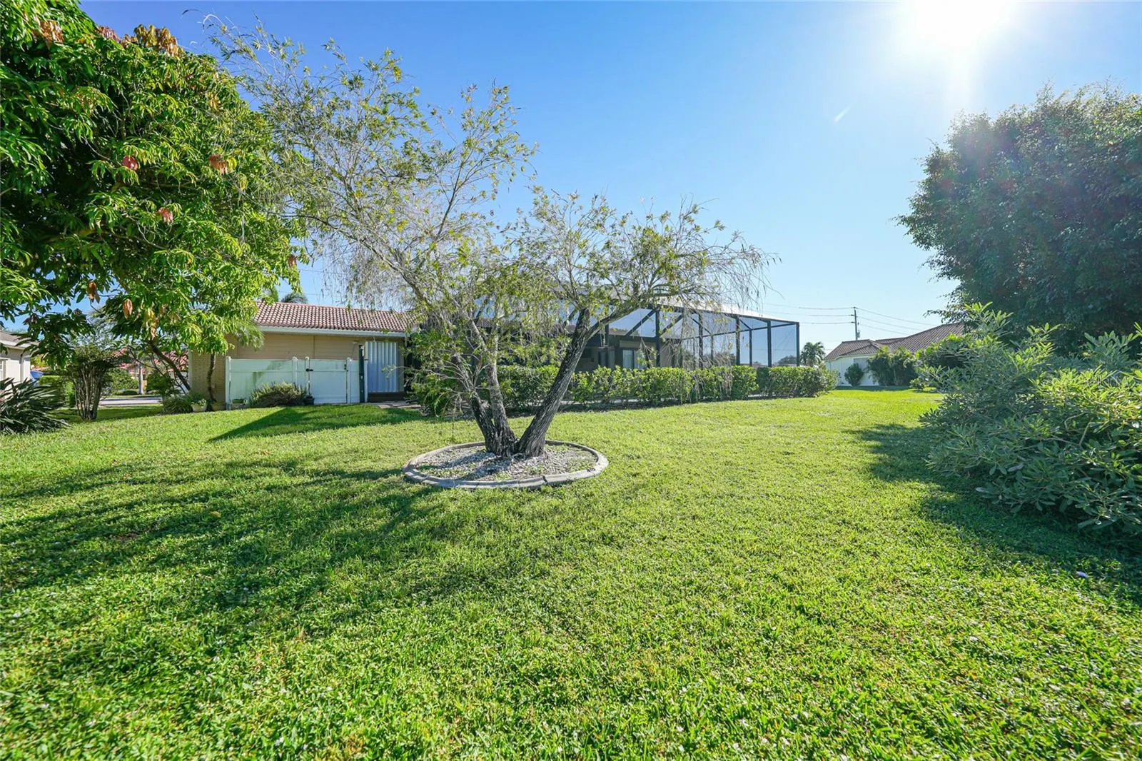 3767 TRIPOLI BLVD